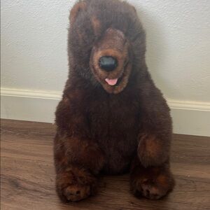 Disney parks puppet bear